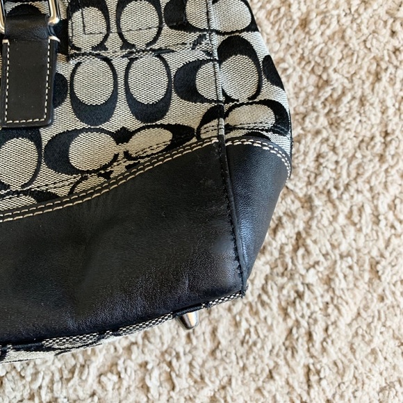 Authentic Coach Handbag - Picture 12 of 12